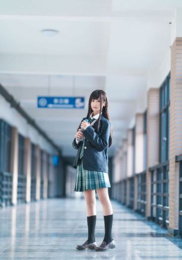 公交车上拨开少妇内裤进入