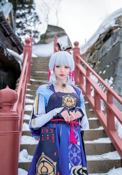 美女下部私部位撒尿
