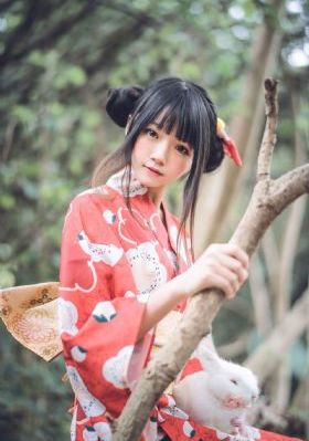 强j2:制服y惑