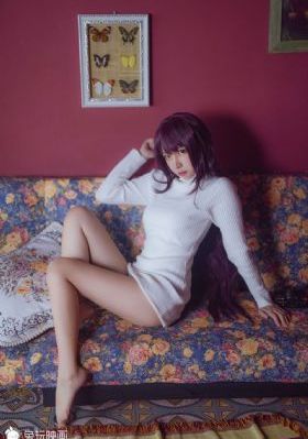 一只梨花压海棠