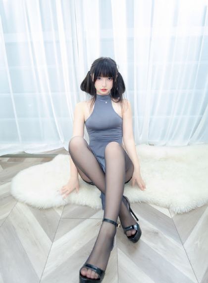 《只想爱你》电影